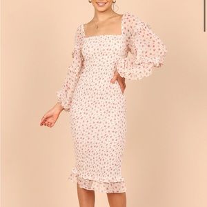 Petal and pup, smocked, body con, long sleeve dress!